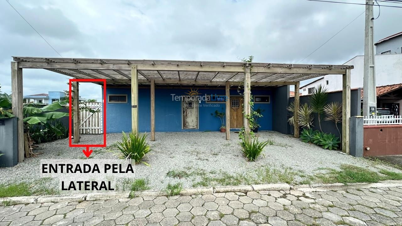 Casa para aluguel de temporada em São Francisco do Sul (Prainha)