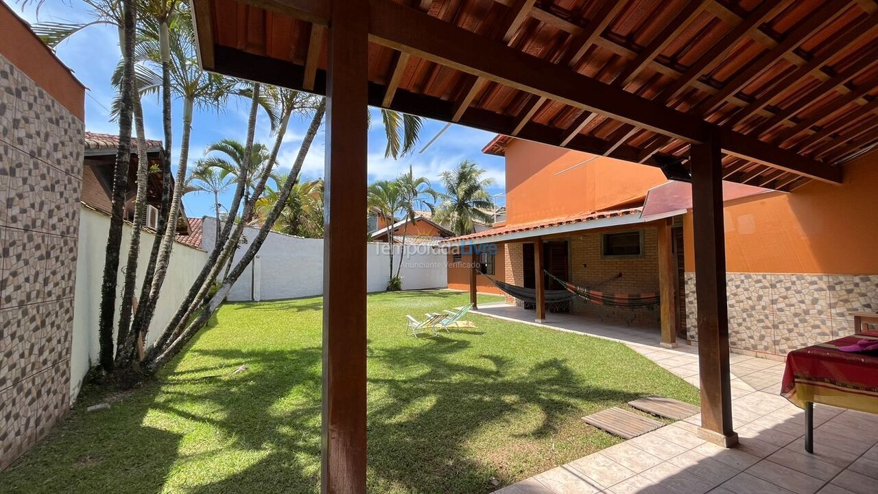 Casa para alquiler de vacaciones em Caraguatatuba (Capricórnio)