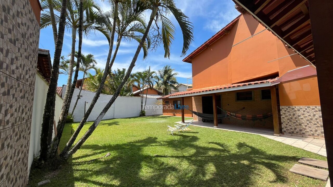 Casa para alquiler de vacaciones em Caraguatatuba (Capricórnio)