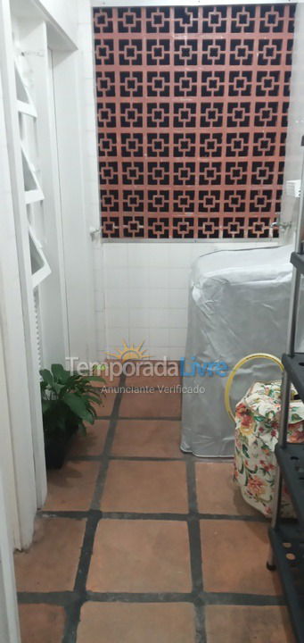 Apartamento para aluguel de temporada em Guarujá (Pitangueiras)