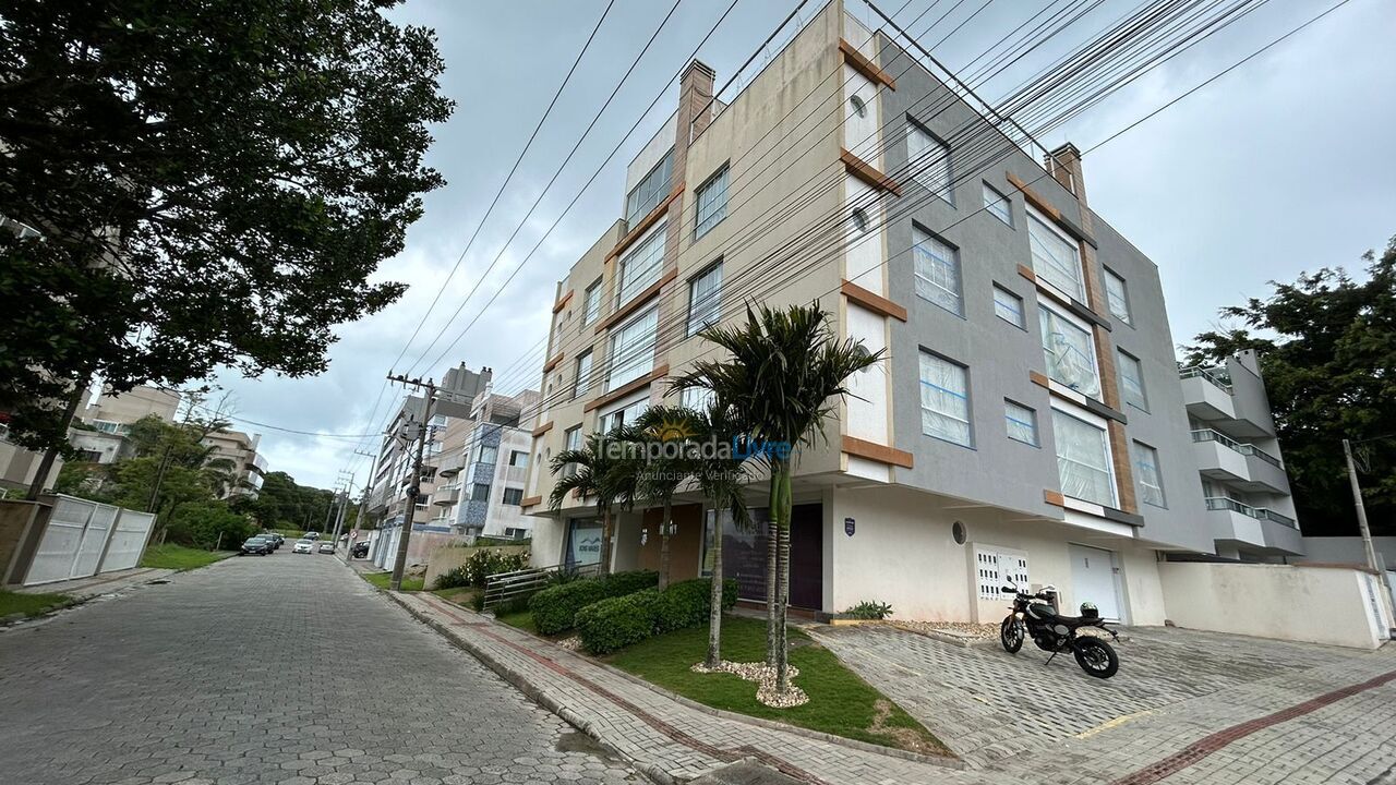 Apartamento para aluguel de temporada em Bombinhas (Praia de Bombas)