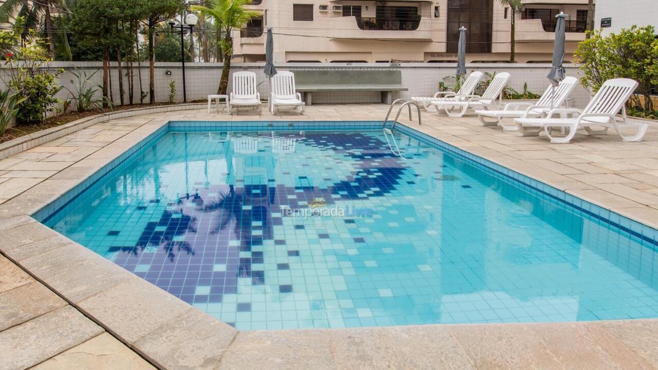 Apartment for vacation rental in Guarujá (Enseada)