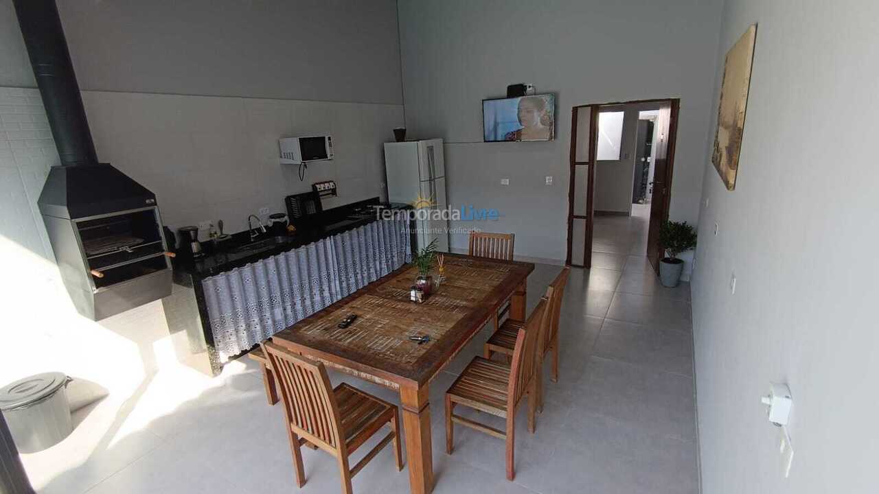 Casa para alquiler de vacaciones em Praia Grande (Ocian)