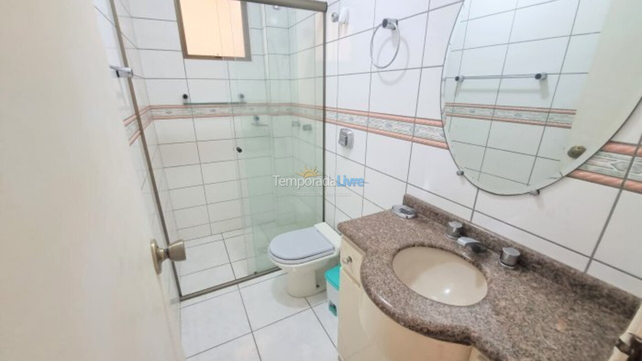 Apartamento para aluguel de temporada em Itapema (Meia Praia)