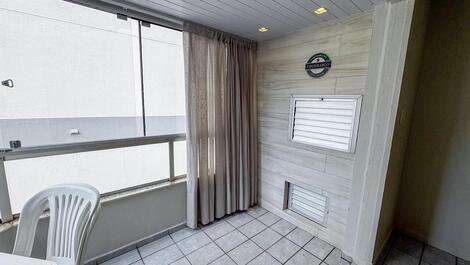 Apartamento de 2 habitaciones Meia Praia SC.