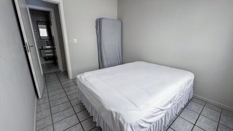 Apartamento de 2 habitaciones Meia Praia SC.