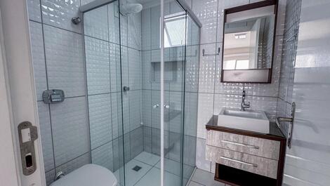 Apartamento de 2 habitaciones Meia Praia SC.