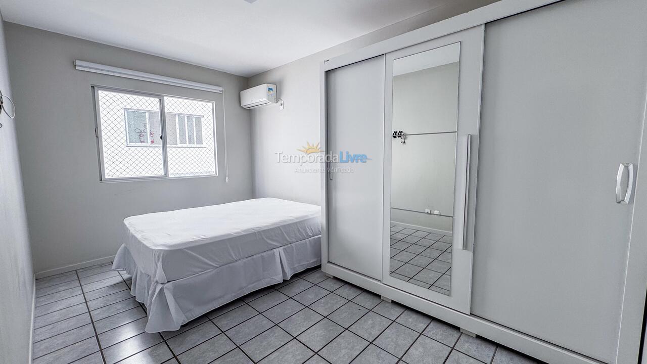 Apartamento para alquiler de vacaciones em Itapema (Meia Praia)