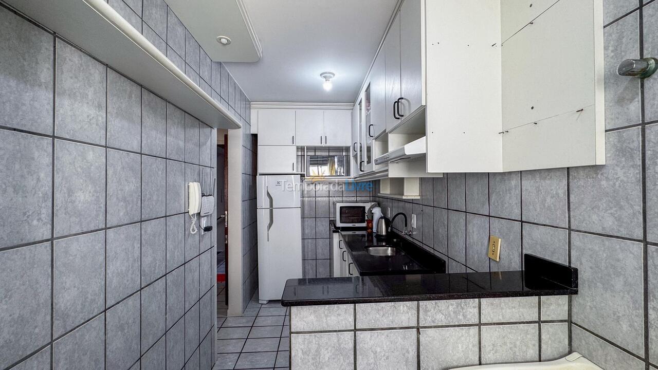 Apartamento para alquiler de vacaciones em Itapema (Meia Praia)