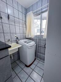 Apartamento de 2 habitaciones Meia Praia SC.