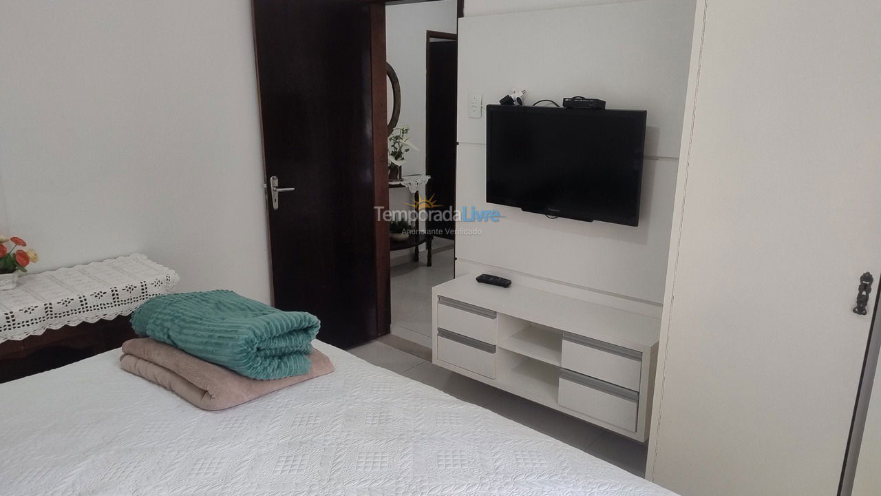 Apartamento para aluguel de temporada em Itapema (Meia Praia)