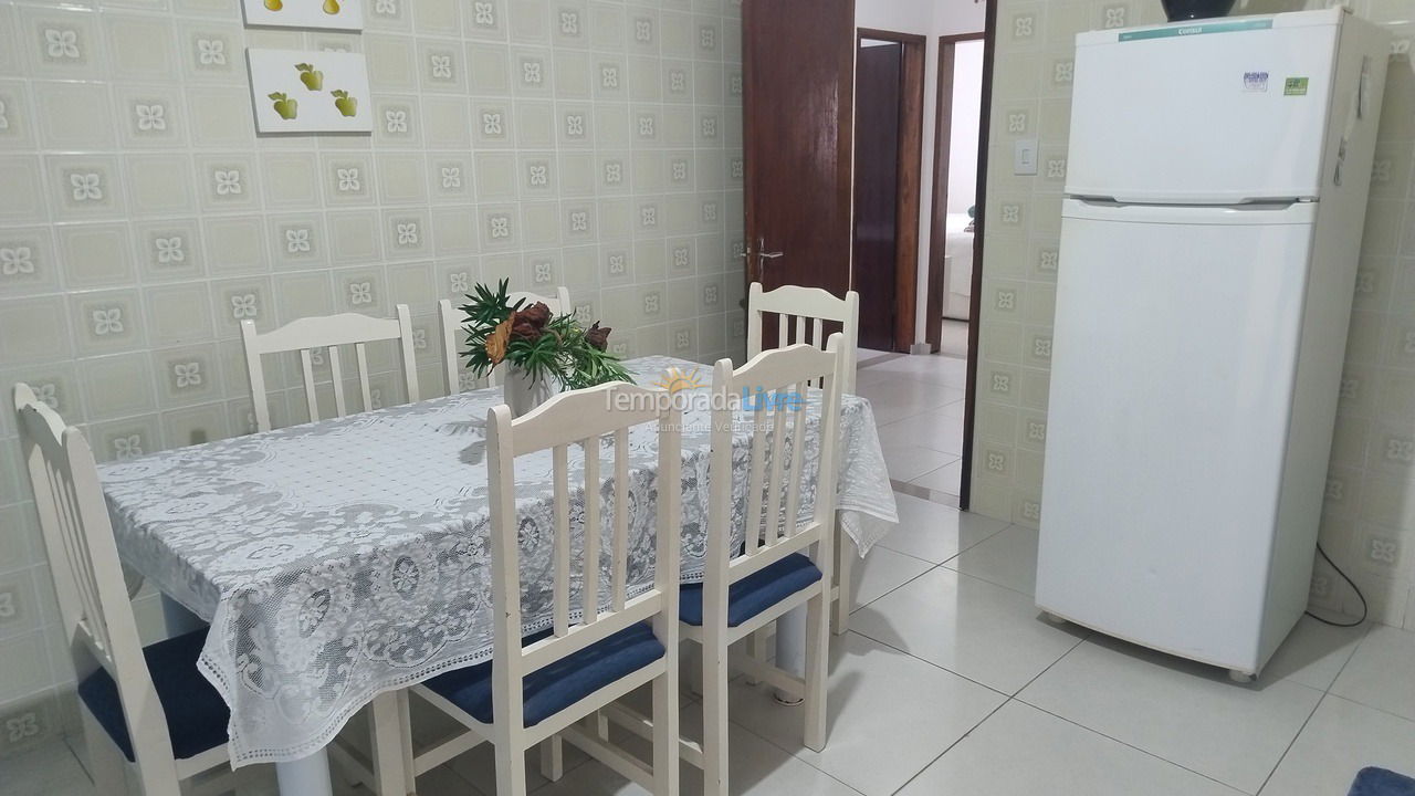 Apartamento para aluguel de temporada em Itapema (Meia Praia)