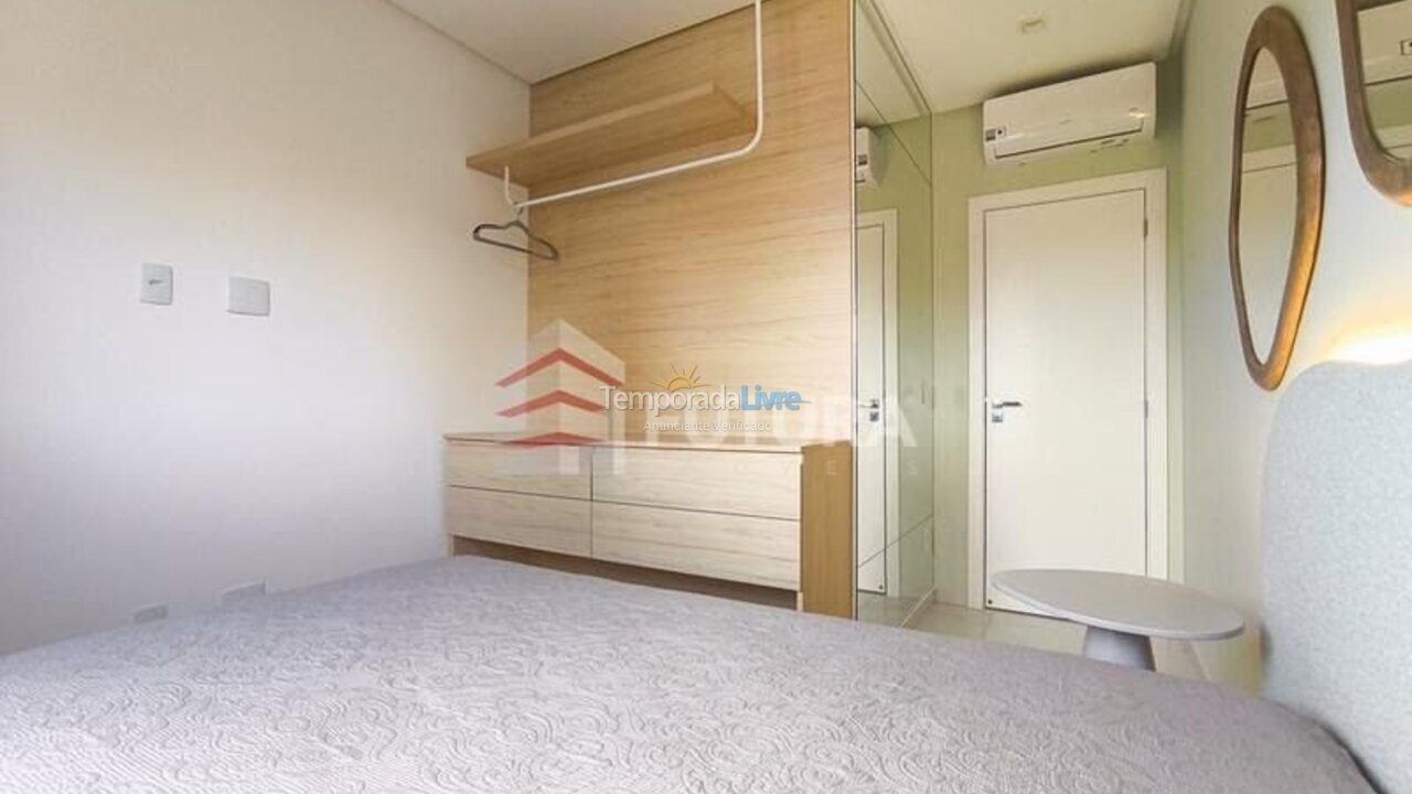 Apartamento para alquiler de vacaciones em Bombinhas (Praia de Bombas)