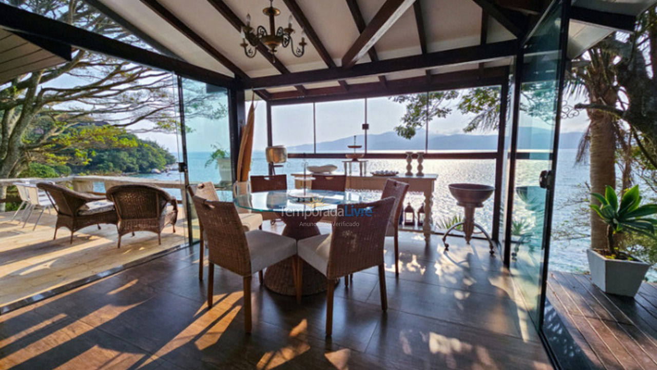 Casa para alquiler de vacaciones em Bombinhas (Praia da Tainha)