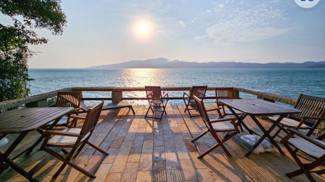 Casa para alquiler de vacaciones em Bombinhas (Praia da Tainha)