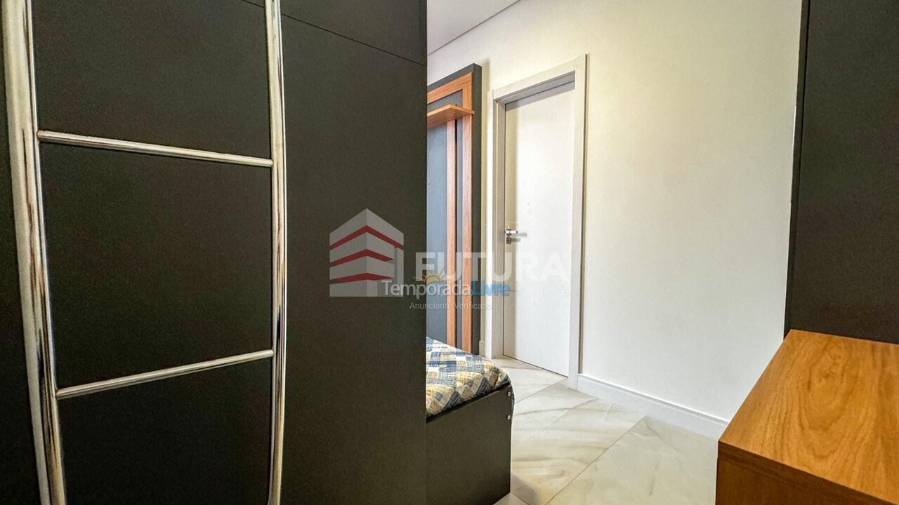 Apartment for vacation rental in Bombinhas (Praia de Bombas)