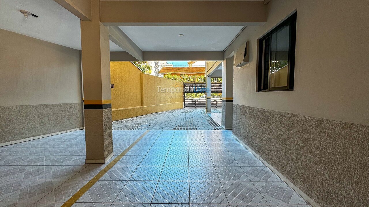 Apartamento para aluguel de temporada em Bombinhas (Praia de Bombas)