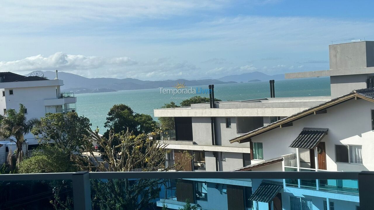 Casa para aluguel de temporada em Florianópolis (Jurere Tradicional)