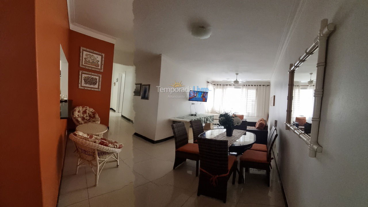 Apartamento para aluguel de temporada em Guarujá (Enseda)