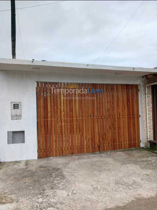 Casa para aluguel de temporada em Bertioga (Boraceia)