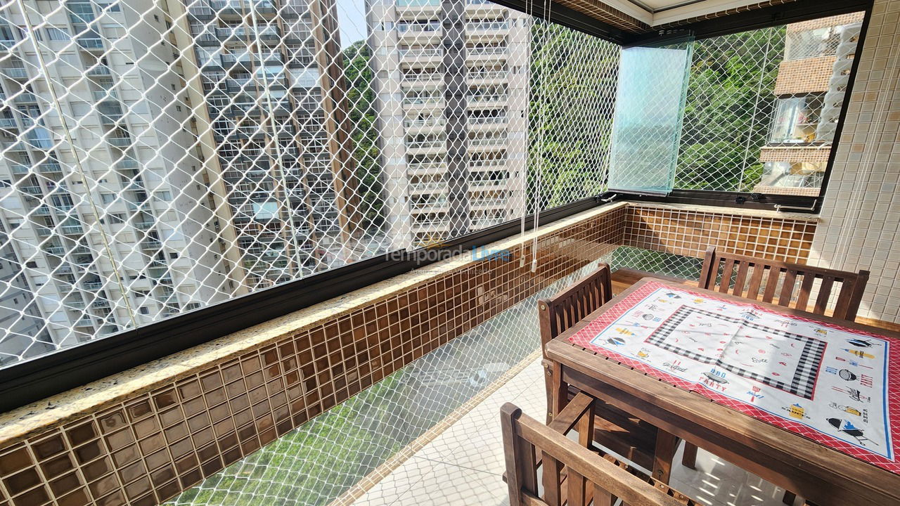 Apartamento para aluguel de temporada em Guarujá (Pitangueiras)