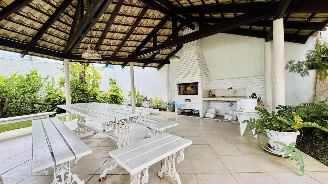 Casa para aluguel de temporada em Guarujá (Praia do Pernambuco)