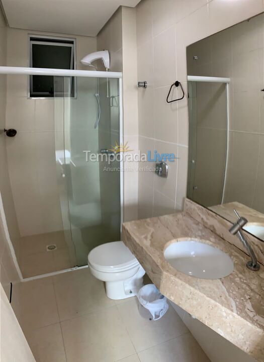 Apartamento para aluguel de temporada em Itapema (Meia Praia)