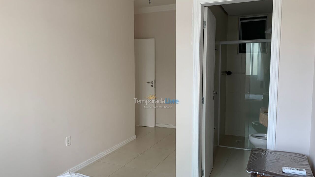 Apartamento para aluguel de temporada em Itapema (Meia Praia)