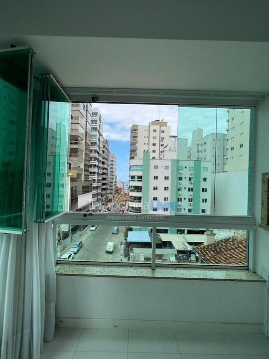 Apartamento para aluguel de temporada em Itapema (Meia Praia)