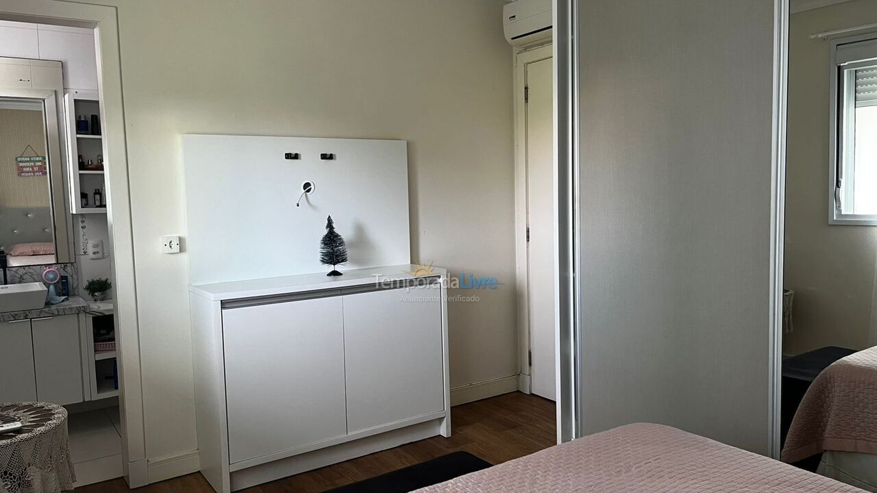 Apartamento para aluguel de temporada em Florianopolis (Praia dos Ingleses)