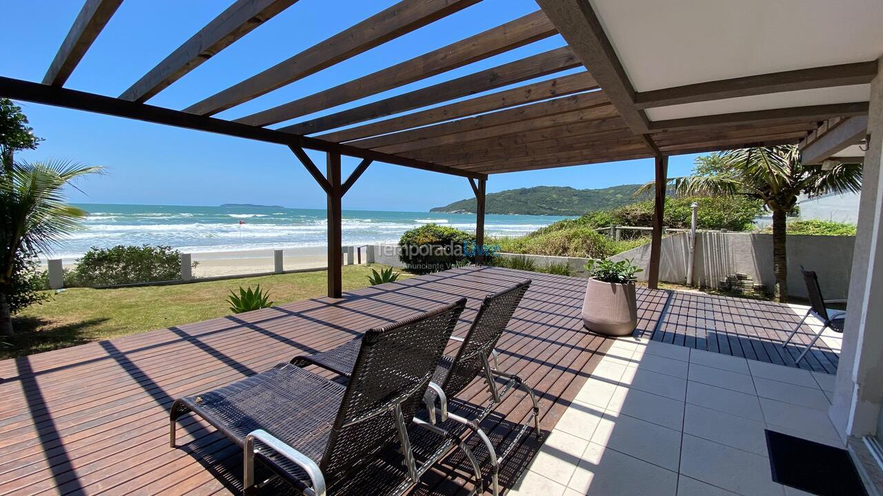 Casa para alquiler de vacaciones em Bombinhas (Canto Grande)