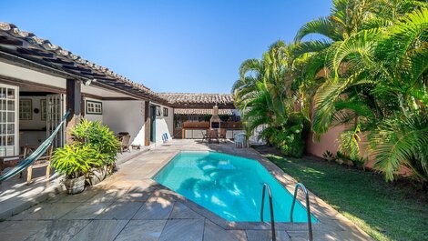 House with private pool 150m from the beach!