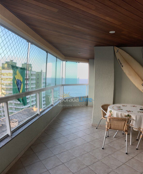 Apartamento para aluguel de temporada em Itapema (Meia Praia)