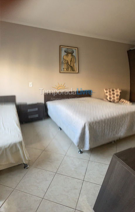 Apartamento para aluguel de temporada em Itapema (Meia Praia)