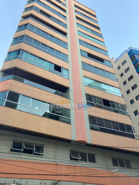 Apartamento para aluguel de temporada em Itapema (Meia Praia)
