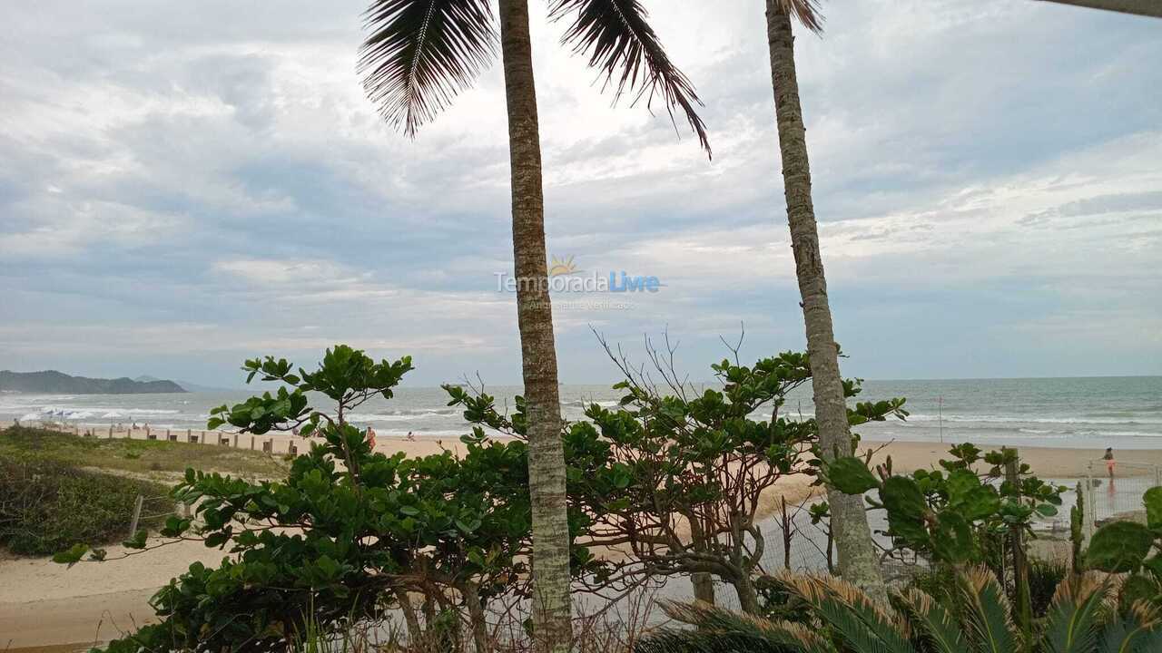 Casa para alquiler de vacaciones em Balneário Camboriú (Praia dos Amores)
