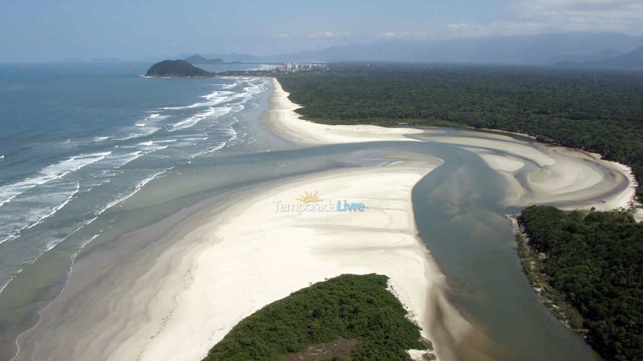 Casa para alquiler de vacaciones em Bertioga (Praia de Guaratuba)