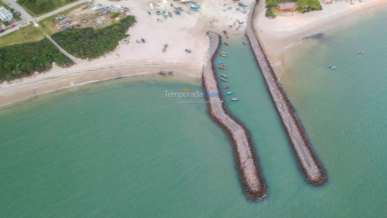 Apartamento para aluguel de temporada em Bombinhas (Praia de Zimbros)