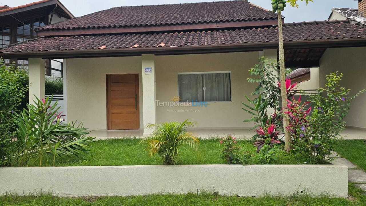 Casa para alquiler de vacaciones em Ubatuba (Centro)