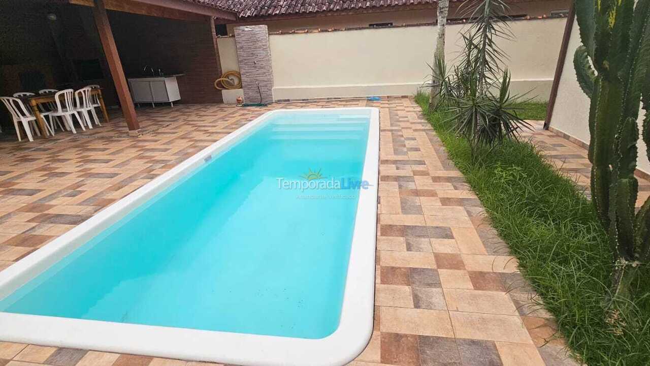 Casa para alquiler de vacaciones em Ubatuba (Centro)