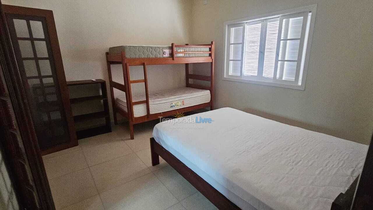 Casa para alquiler de vacaciones em Ubatuba (Centro)