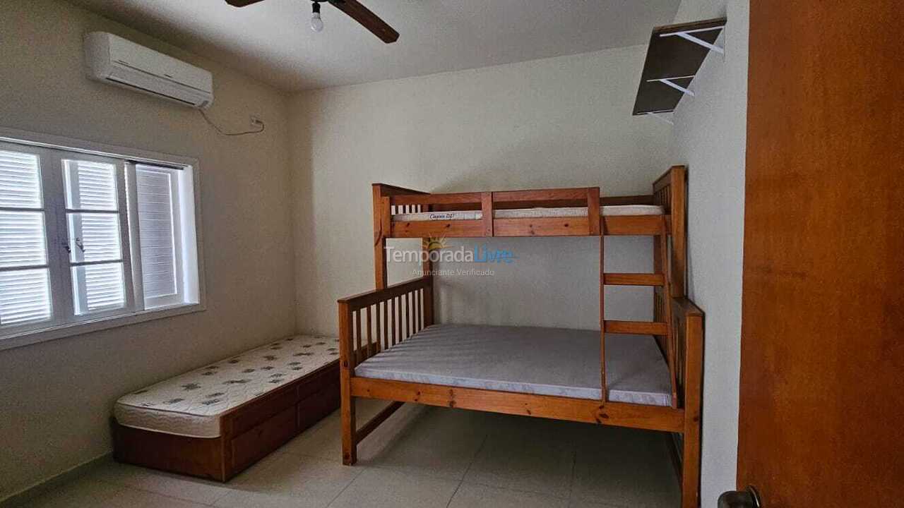 Casa para alquiler de vacaciones em Ubatuba (Centro)