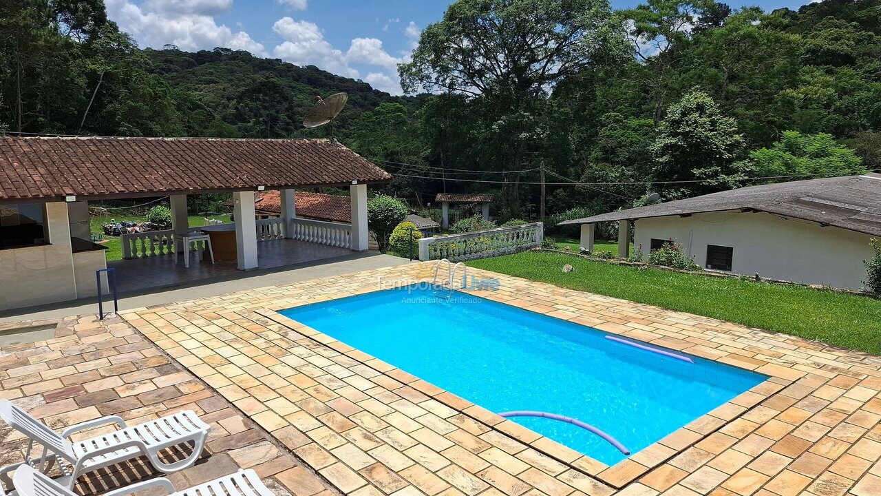 Casa para aluguel de temporada em Juquitiba (Padeiros)