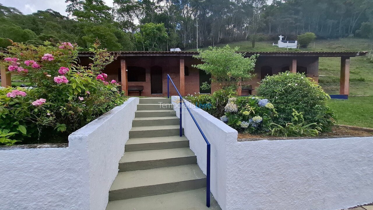 Casa para aluguel de temporada em Juquitiba (Padeiros)