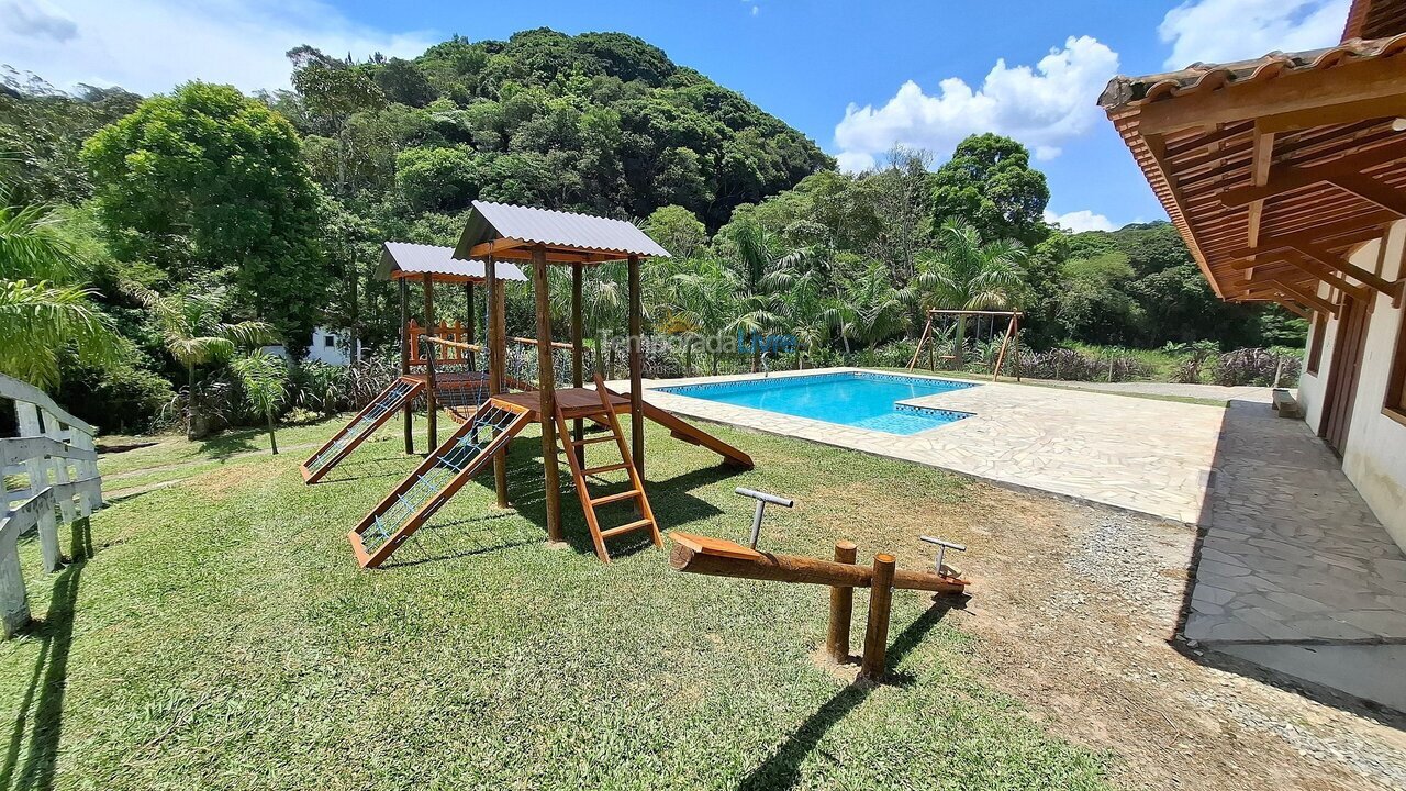 Casa para aluguel de temporada em Juquitiba (Ritas)