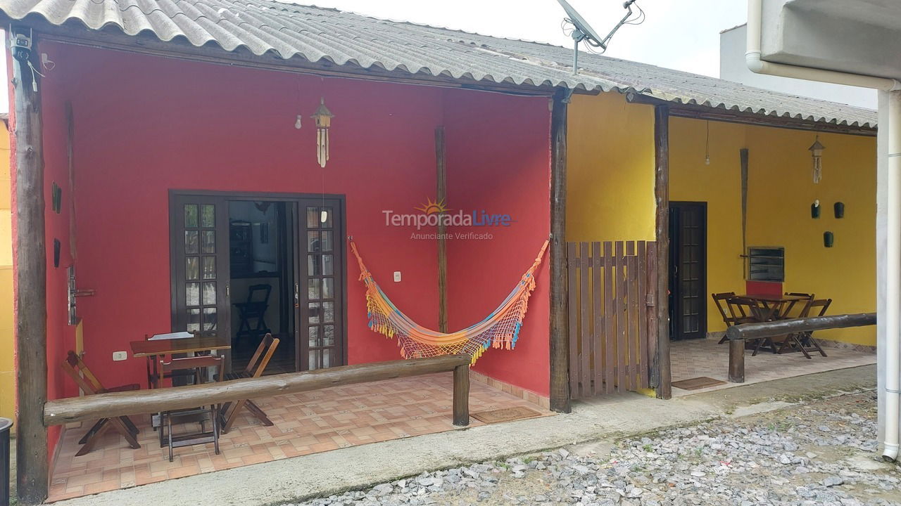 Casa para aluguel de temporada em Ubatuba (Praia do Sape)