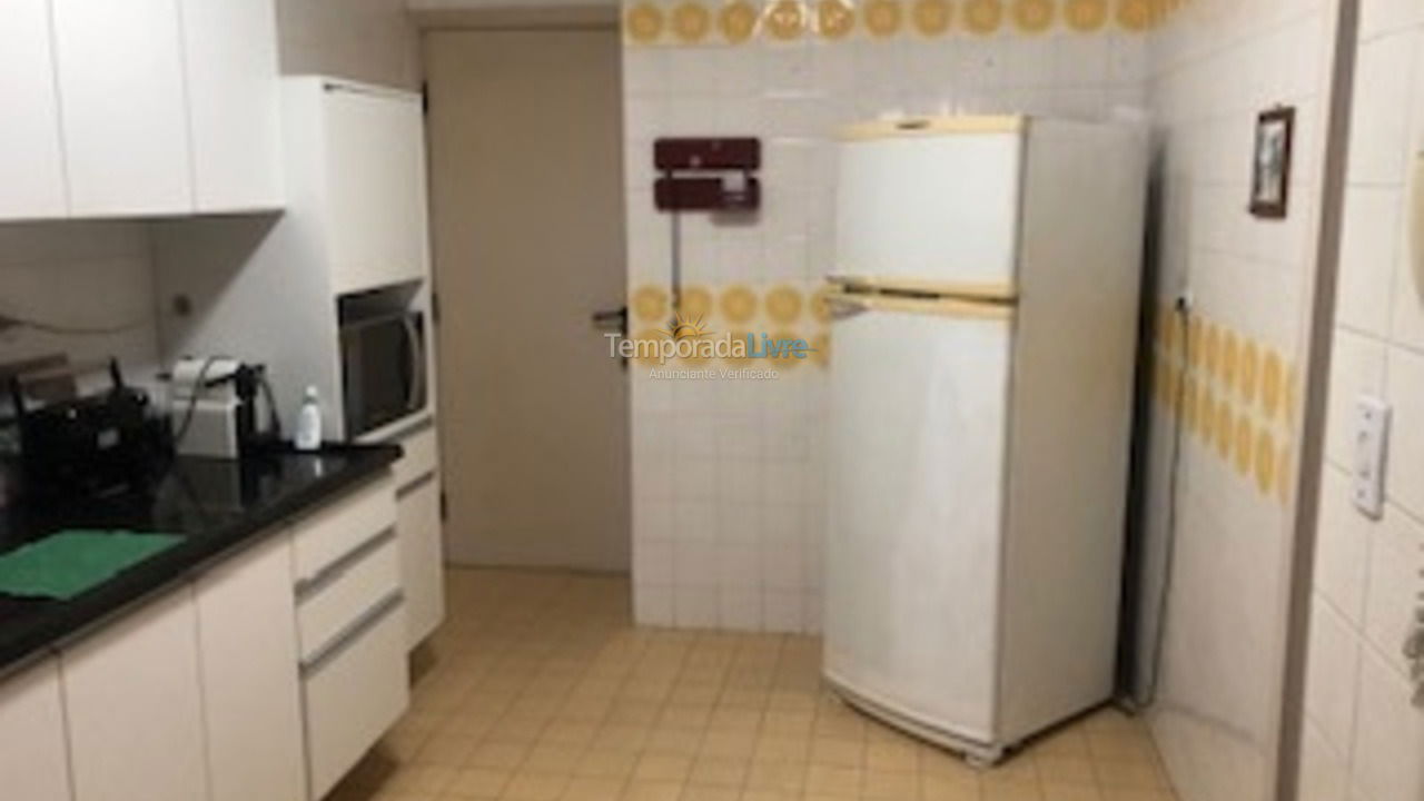 Apartamento para aluguel de temporada em Guarujá (Enseada)