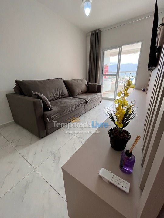 Apartamento para aluguel de temporada em Praia Grande (Praia do Caiçara)