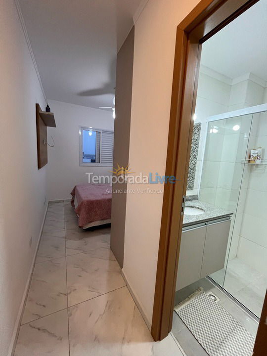 Apartamento para aluguel de temporada em Praia Grande (Praia do Caiçara)