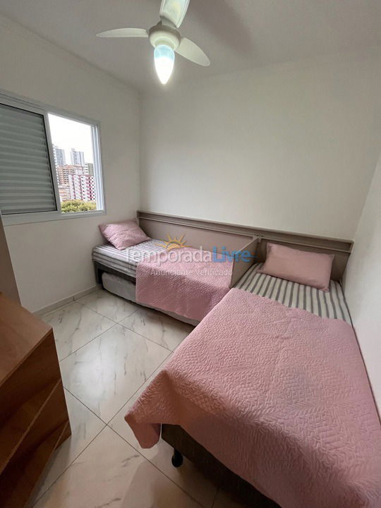 Apartamento para aluguel de temporada em Praia Grande (Praia do Caiçara)